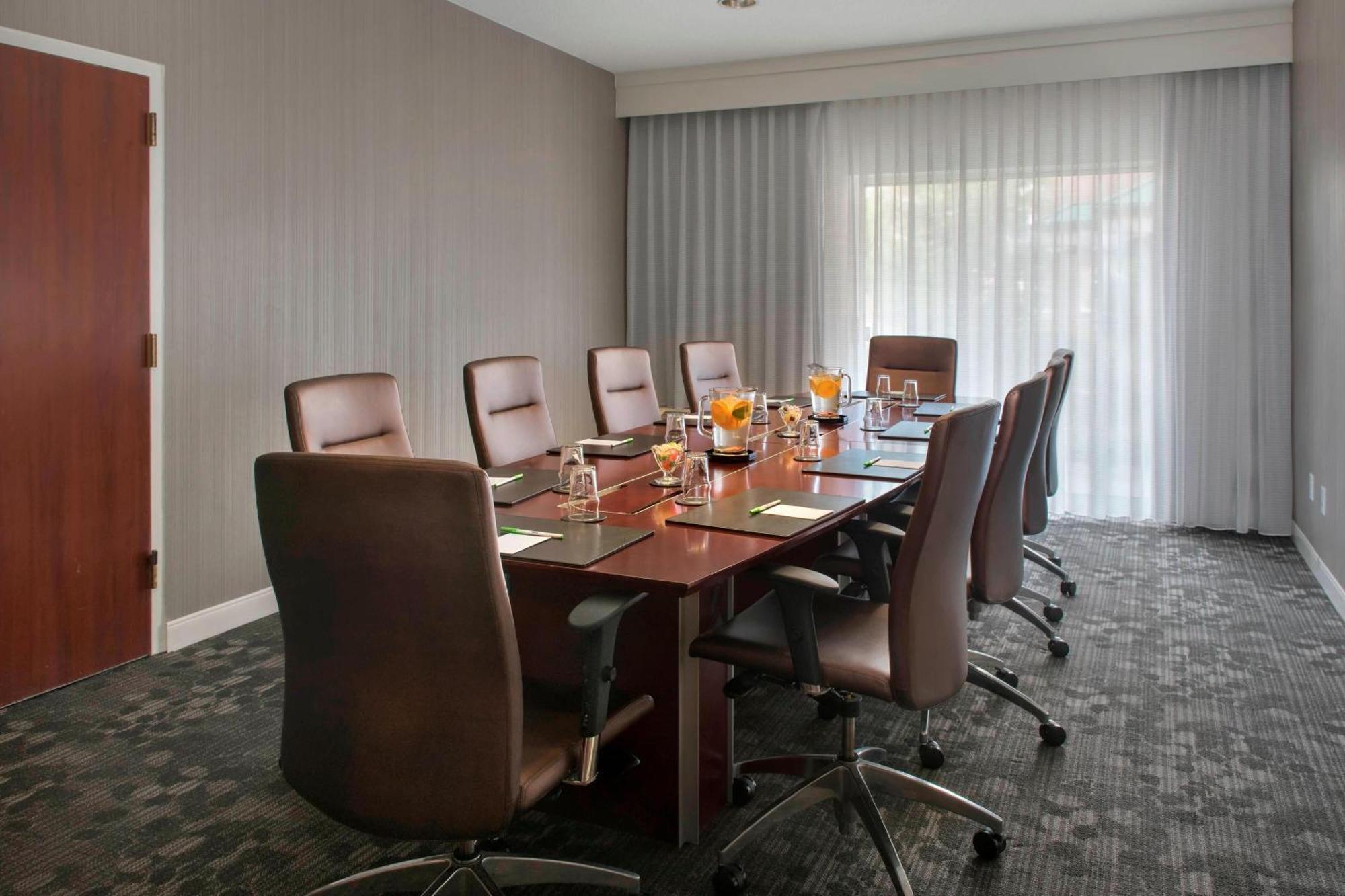 Courtyard By Marriott Basking Ridge Esterno foto