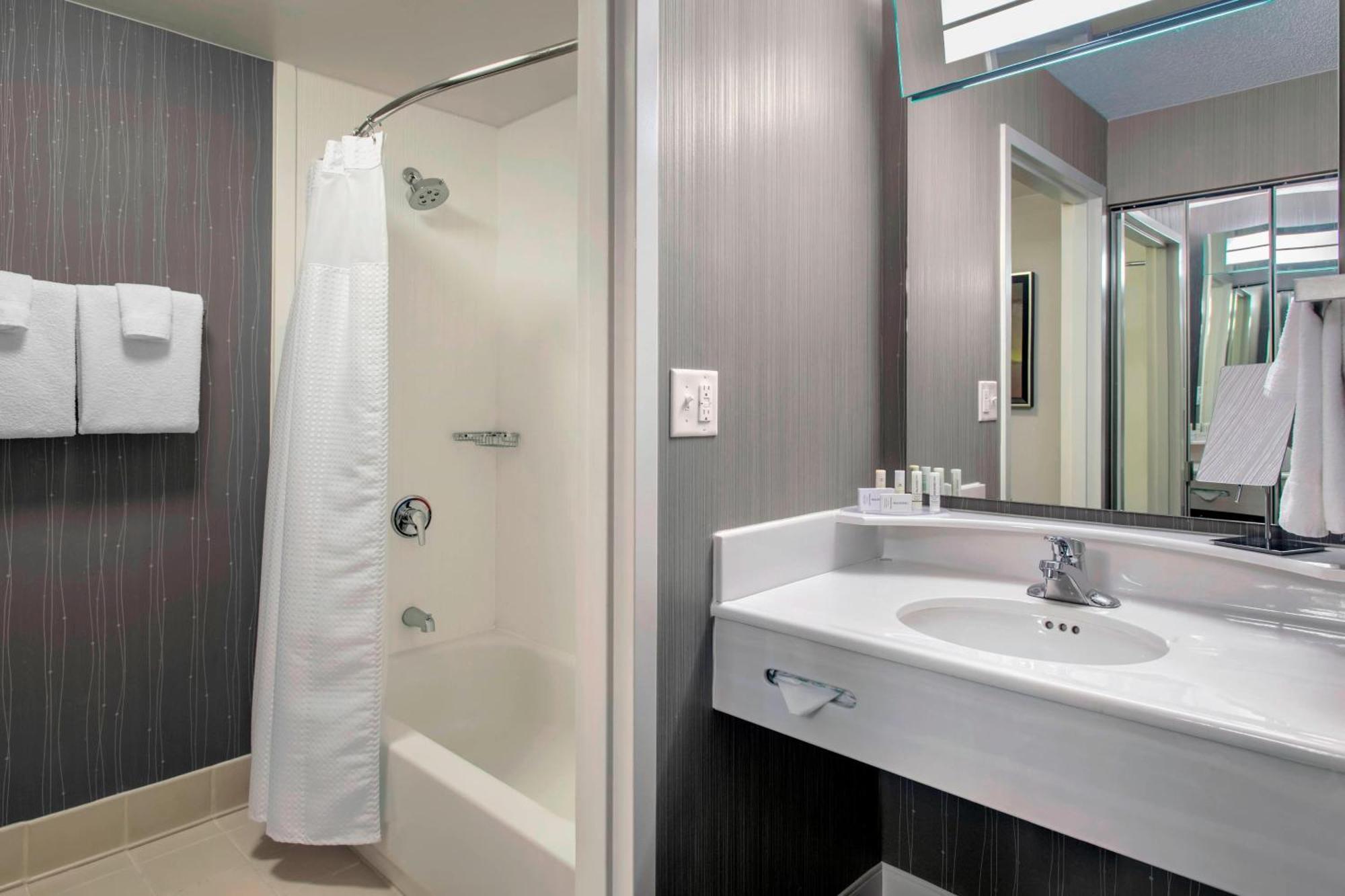 Courtyard By Marriott Basking Ridge Esterno foto